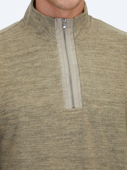 Gestreifter Rollkragenpullover aus Velours