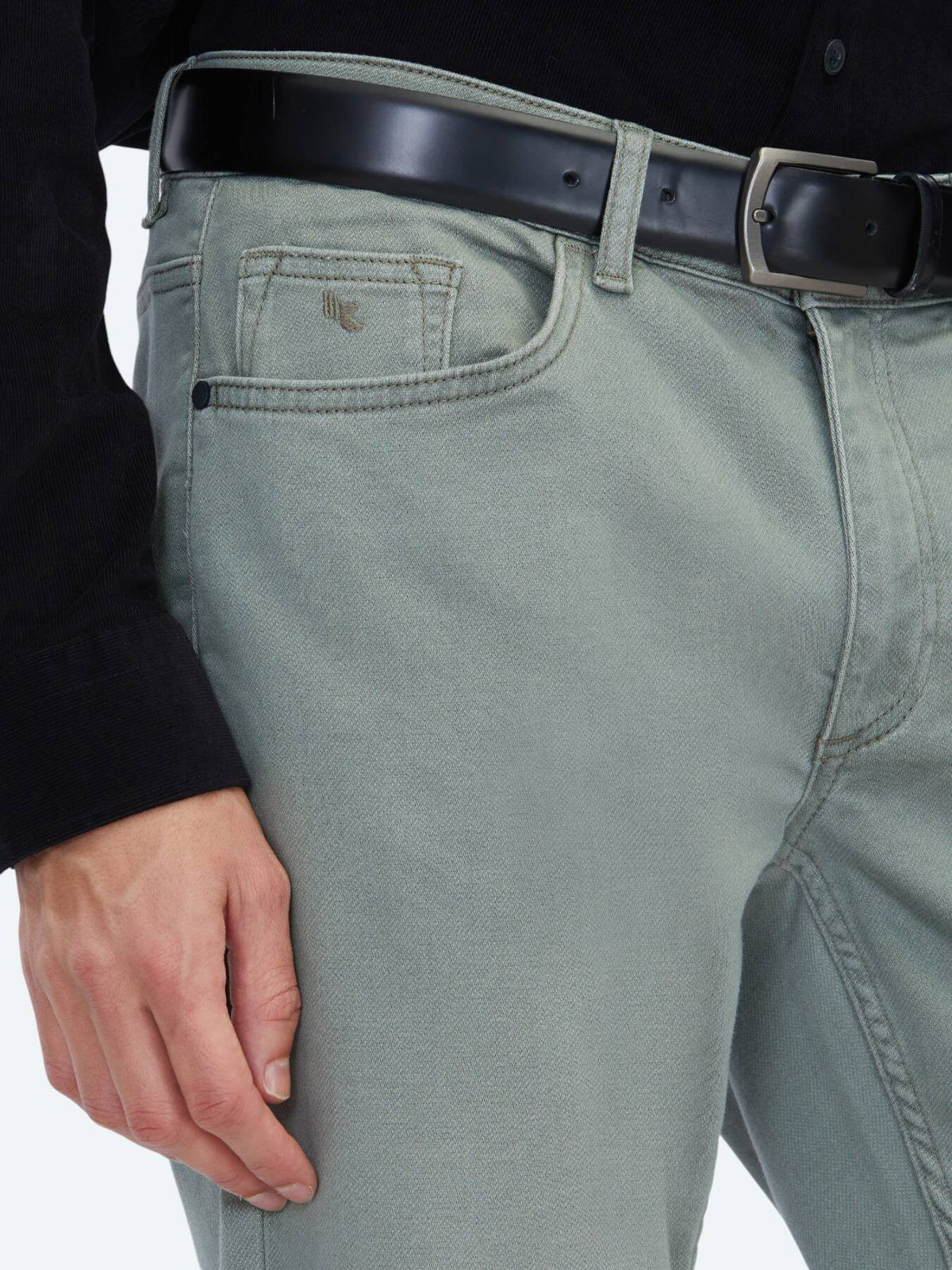 Helle Khaki Velours Jeanshose, schmaler Schnitt