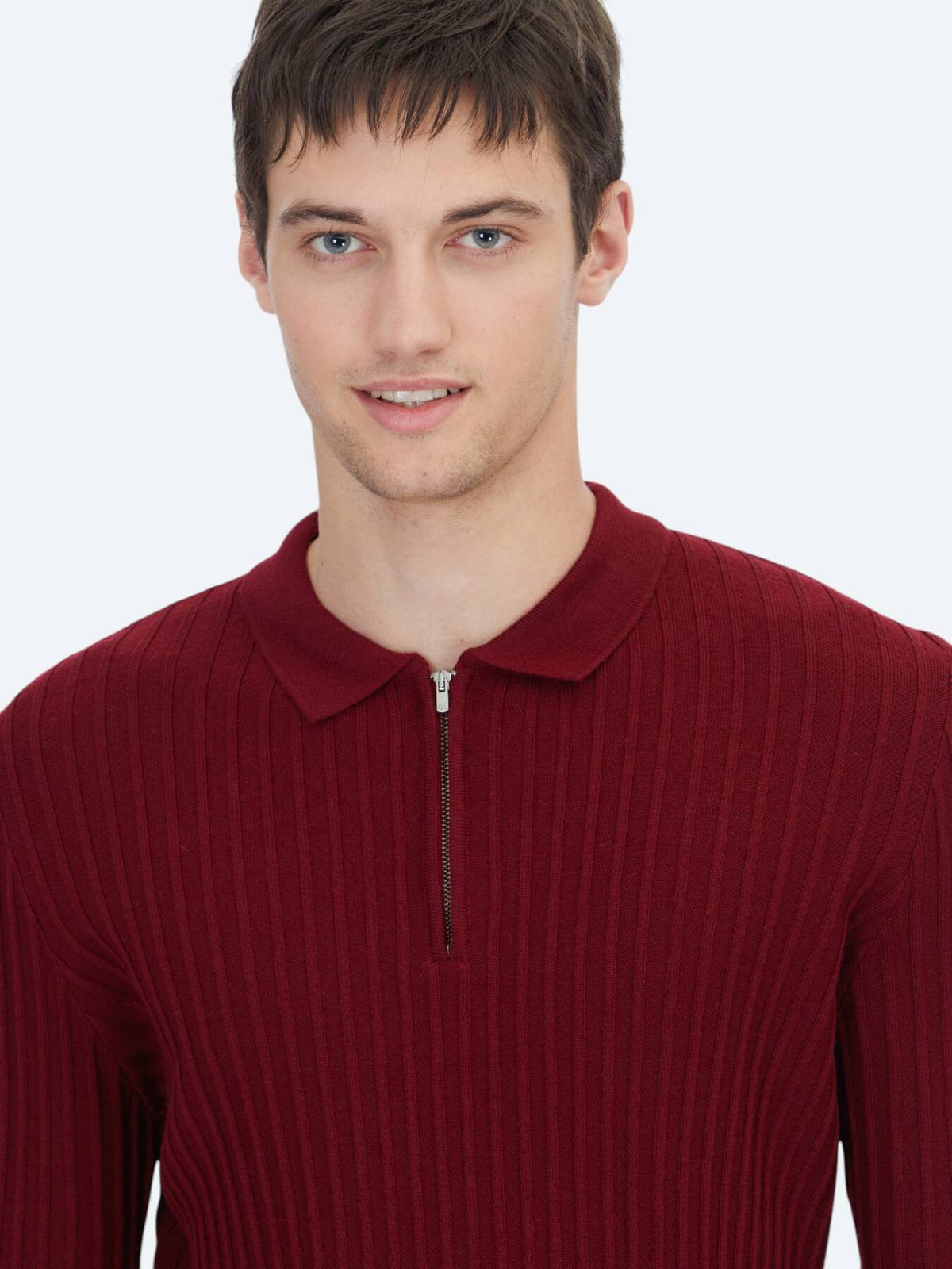 Rotes Strick-Sweatshirt