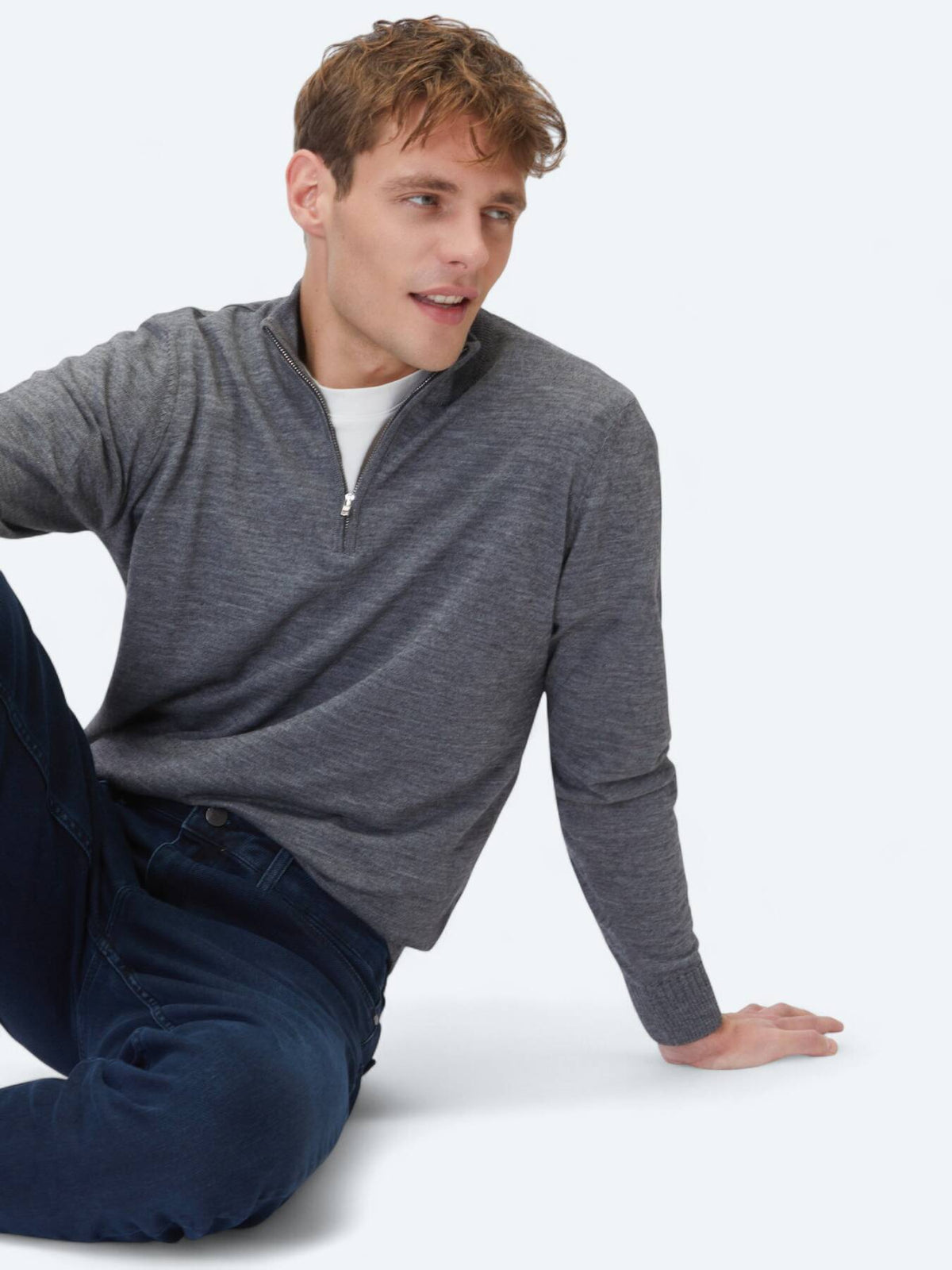Grau Strickpullover