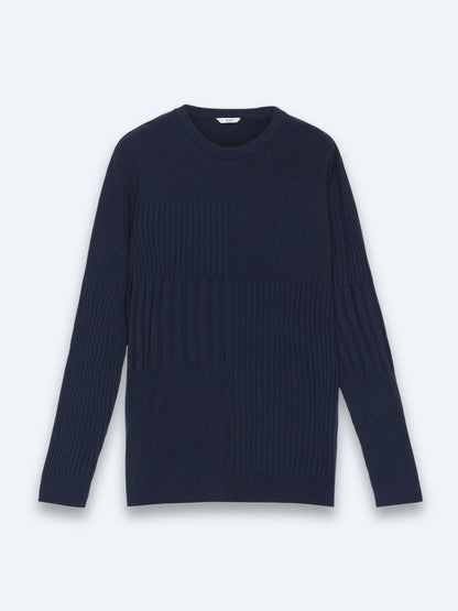 Marineblauer Strickpullover
