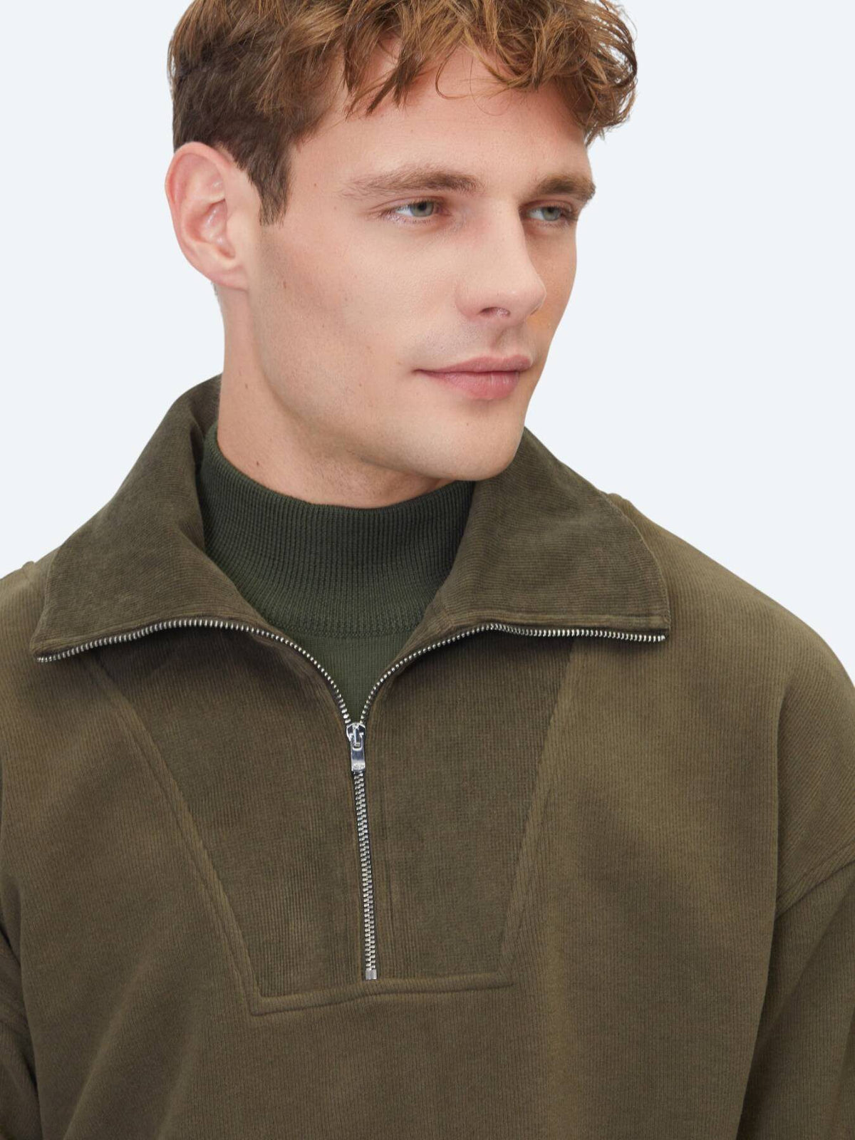 Khaki Rollkragen gestreifter Pullover