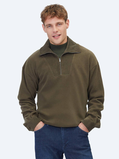 Khaki Rollkragen gestreifter Pullover