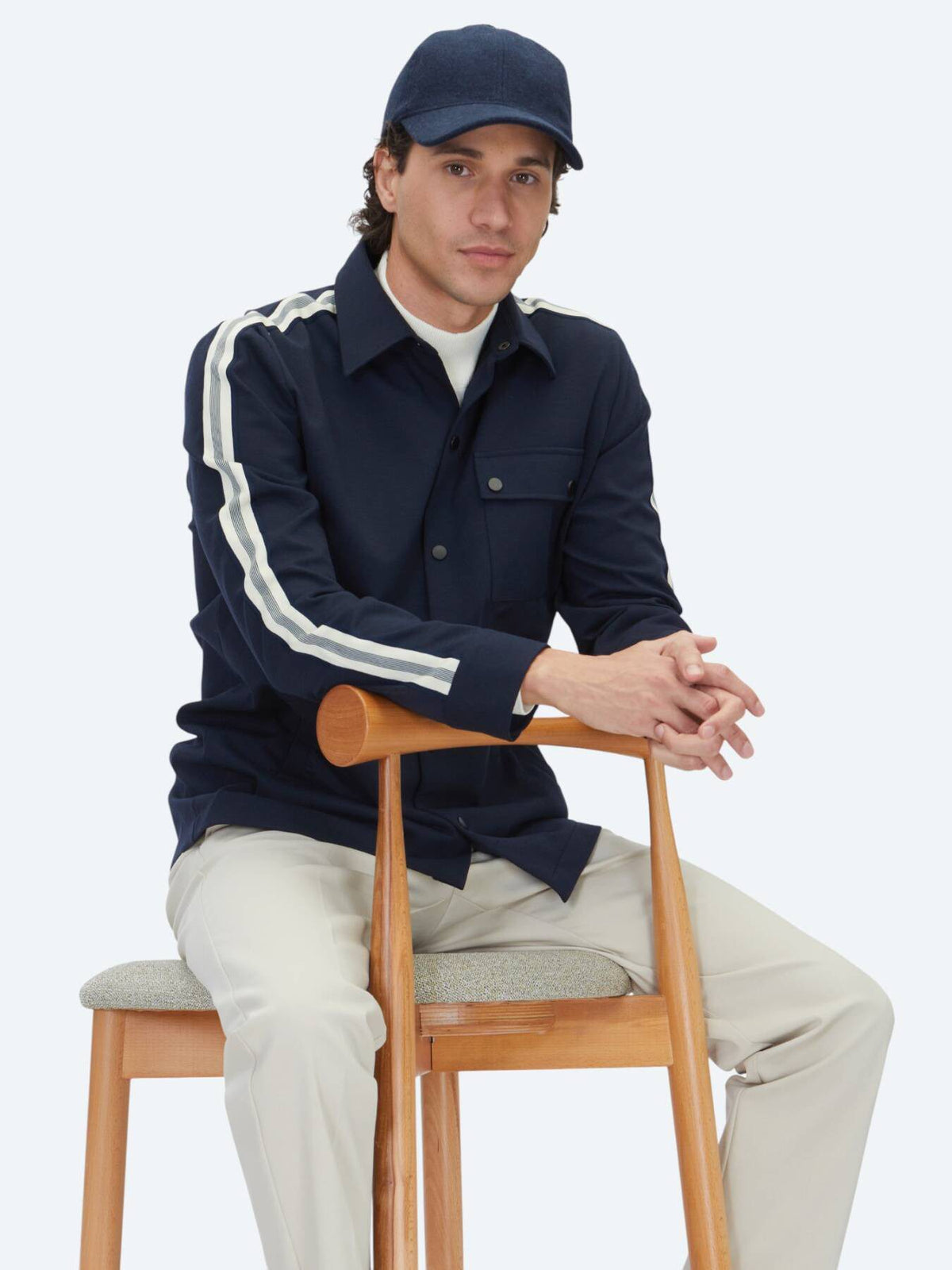 Marineblaues Overshirt