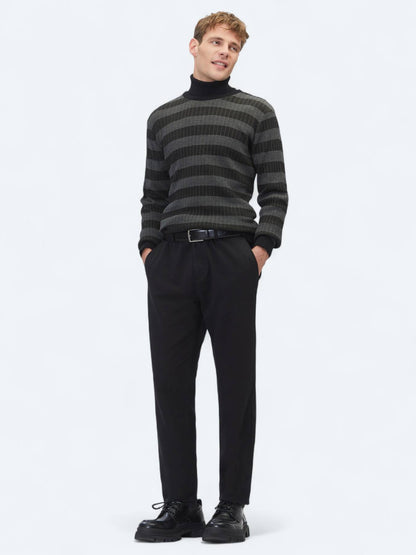Schwarzes Strick-Sweatshirt