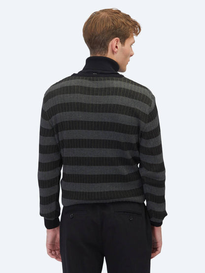 Schwarzes Strick-Sweatshirt