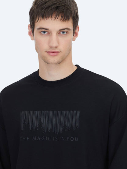 Schwarzer Rundhalsausschnitt Bedruckter Pullover