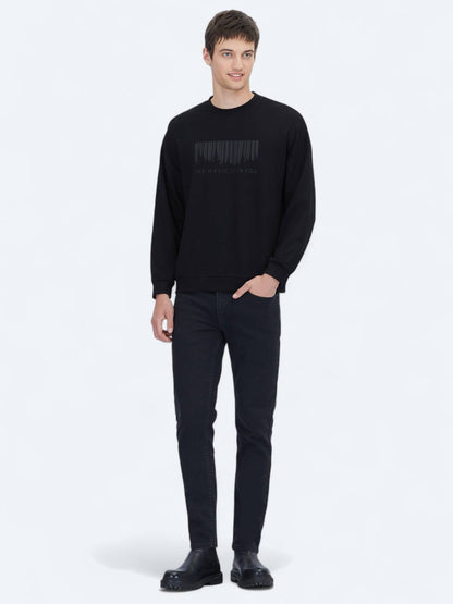 Schwarzer Rundhalsausschnitt Bedruckter Pullover