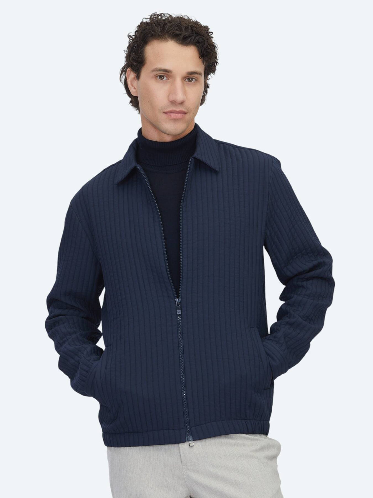 Marineblaues Overshirt