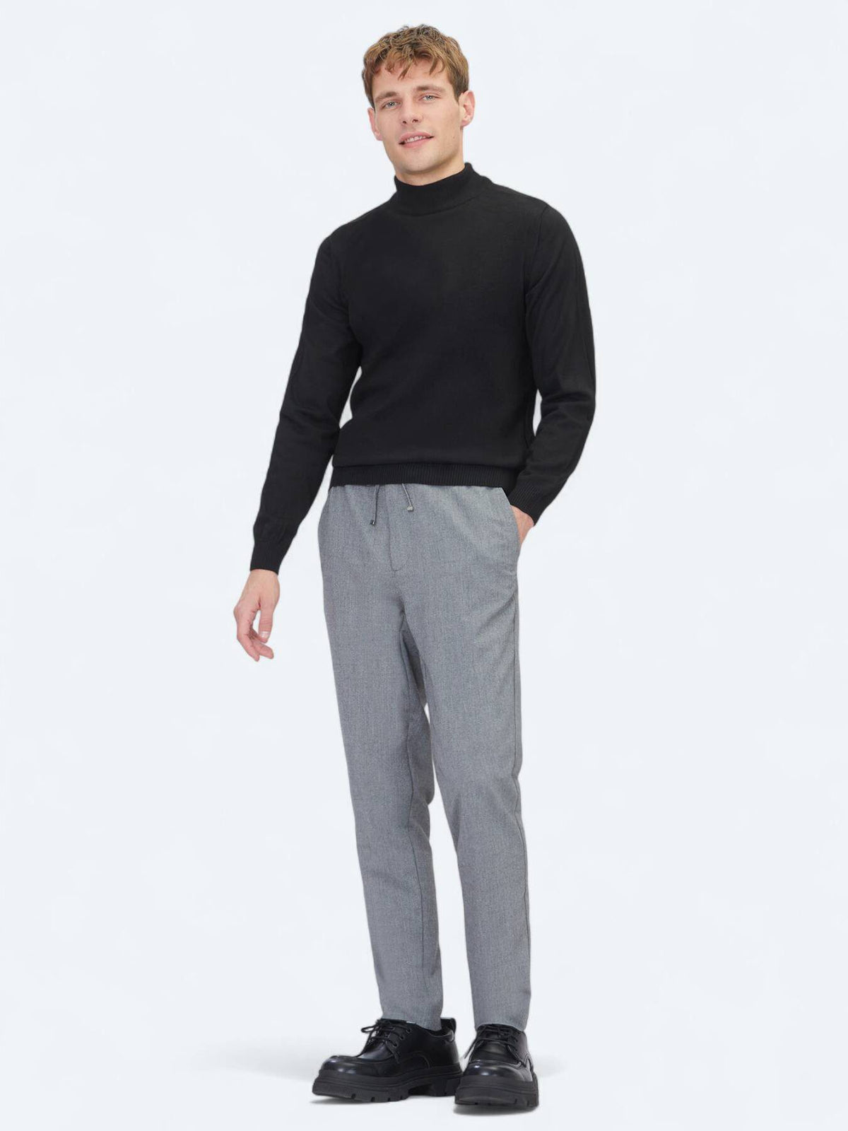 Schwarzer Strickpullover