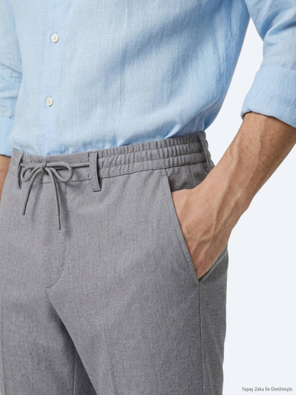 Graue Jogginghose mit Webmuster