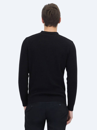 Schwarzes Strick-Sweatshirt