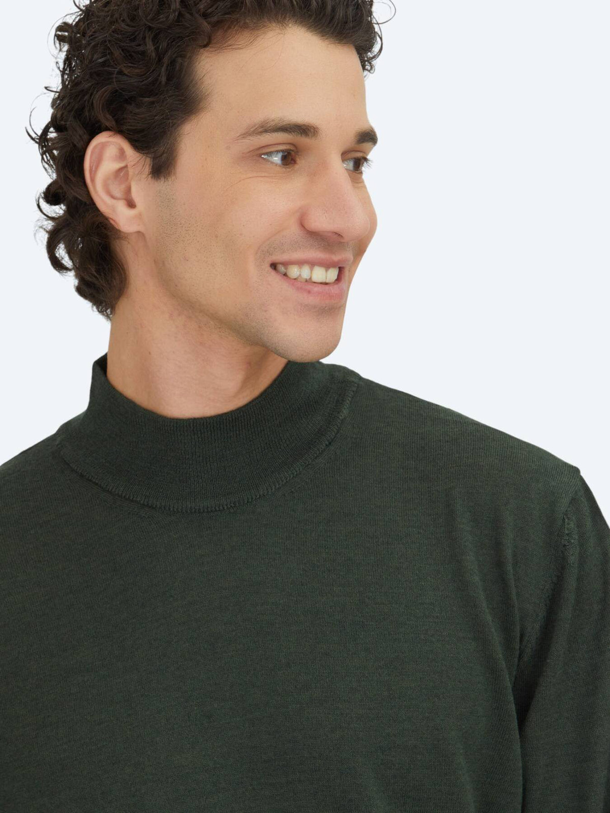 Grüner Strickpullover