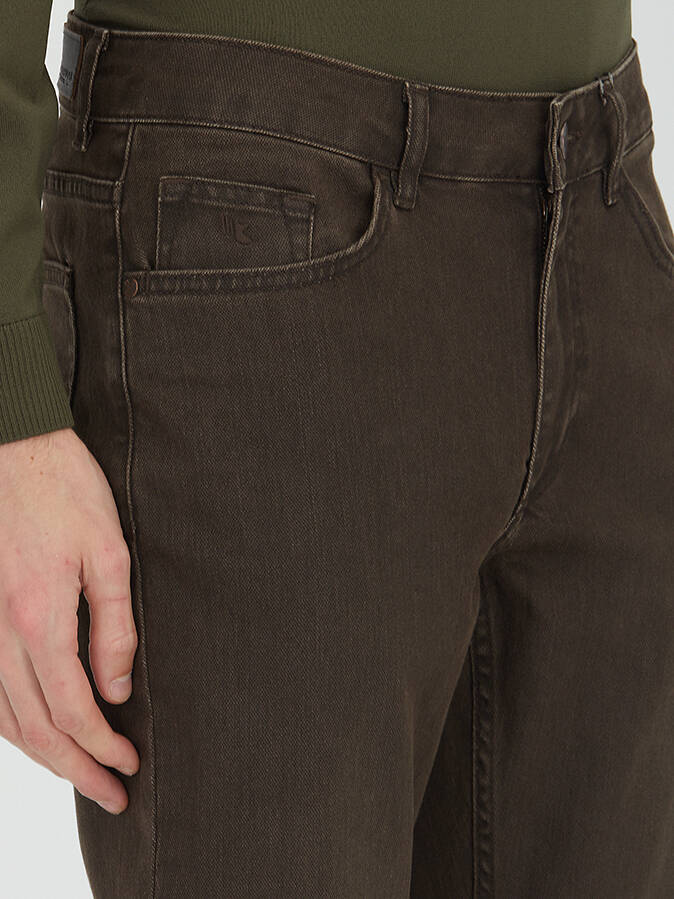 Braune Velours Slim Fit Jeans aus Baumwolle