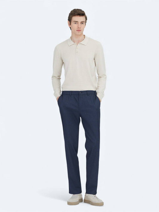 Marineblaue Webstoff-Hose, klassisch