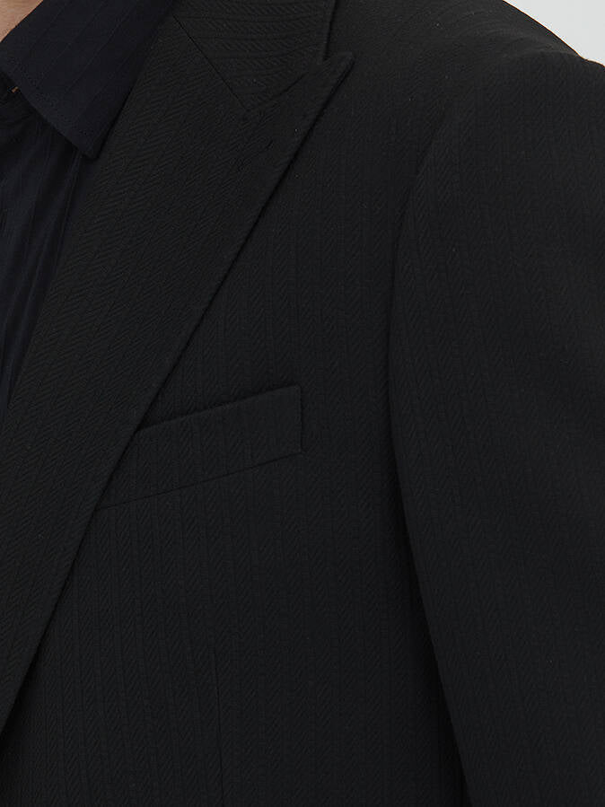 Schwarze gestreifte Jacke, modern fit