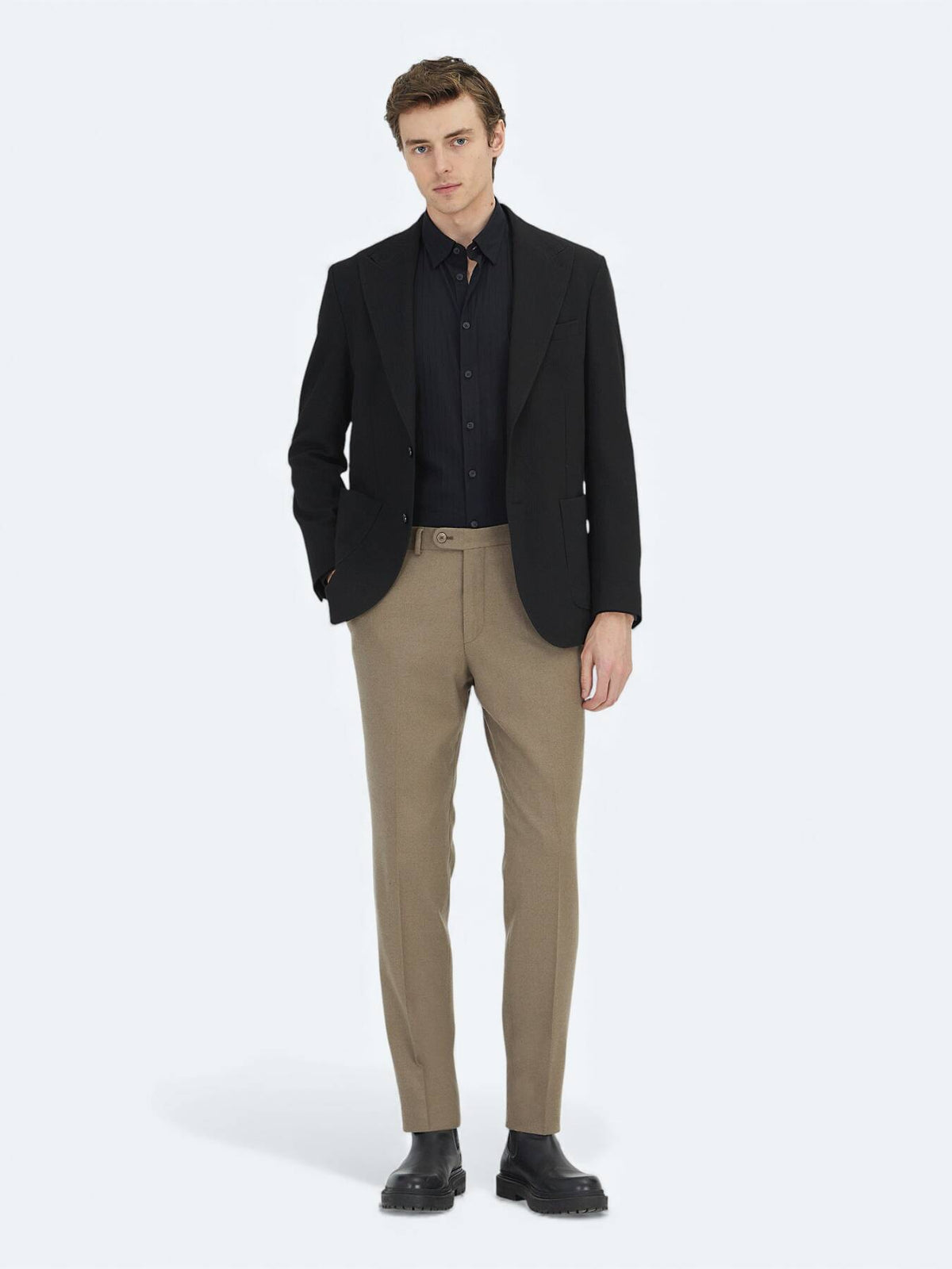 Schwarze gestreifte Jacke, modern fit