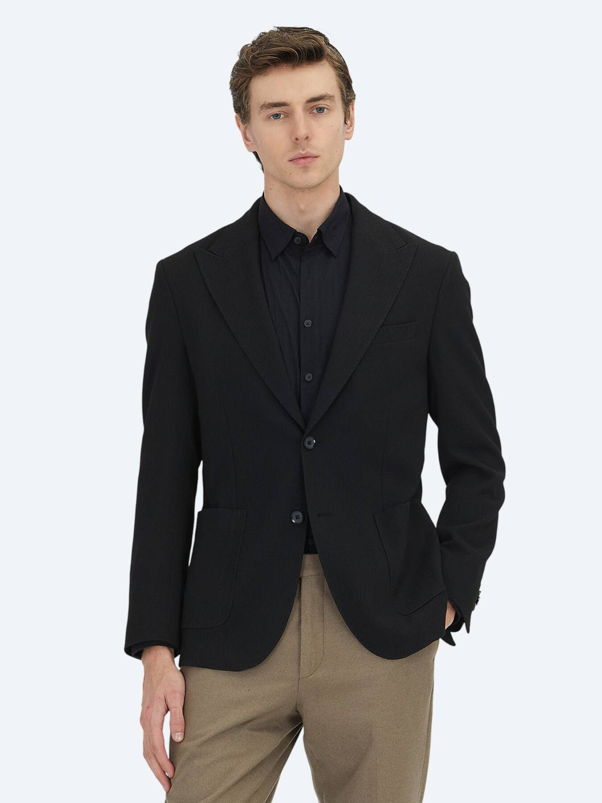 Schwarze gestreifte Jacke, modern fit
