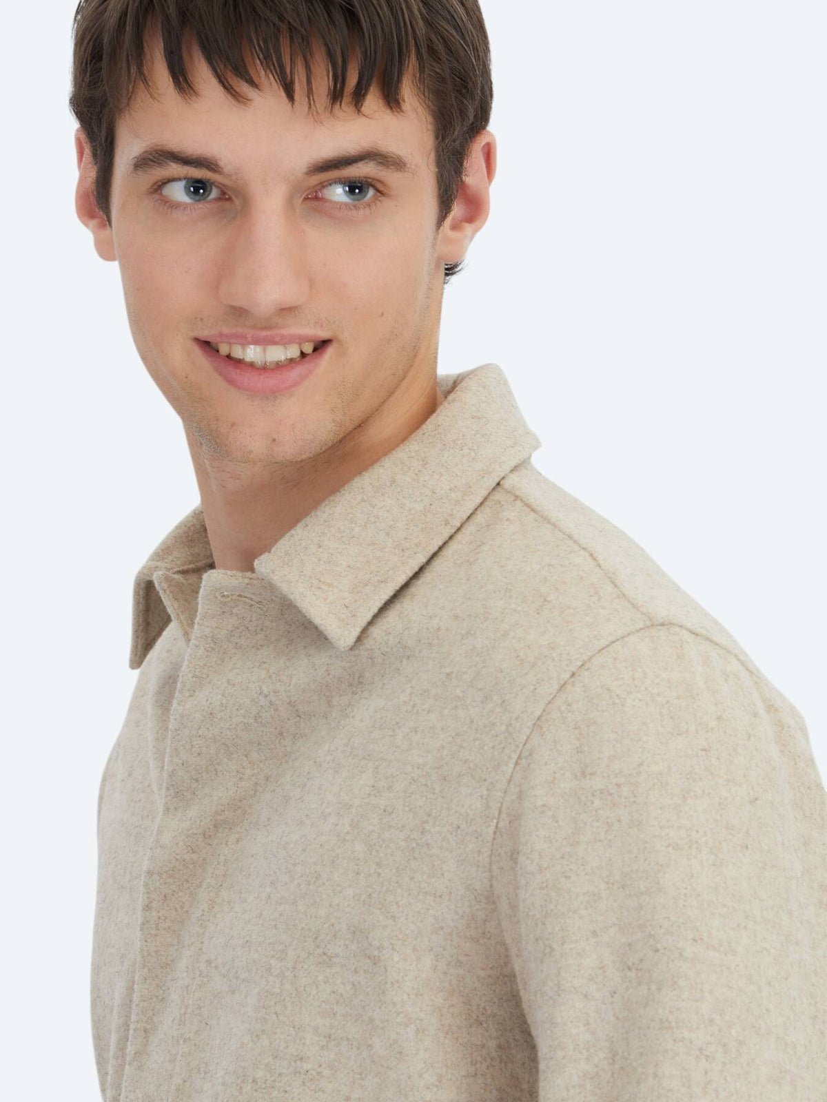 Beige Overshirt aus feinem Stoff