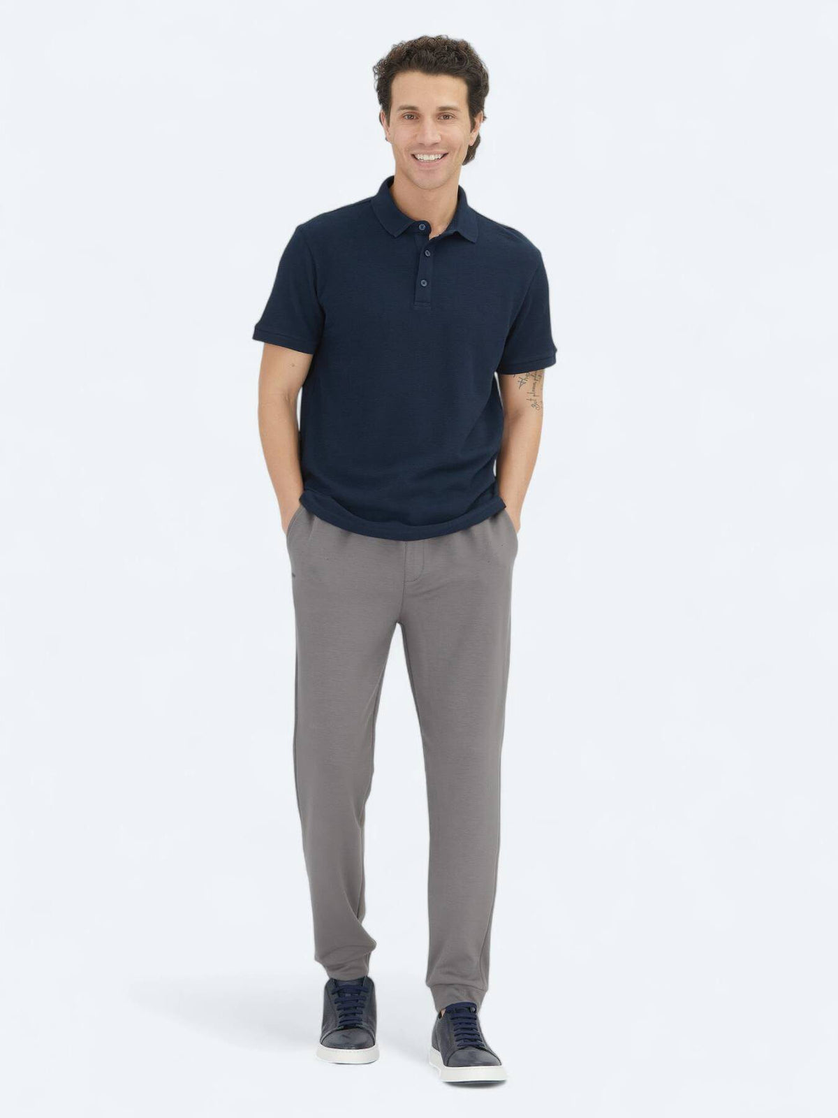 Marineblaues, einfarbiges Polo-Shirt aus 100 % Baumwolle