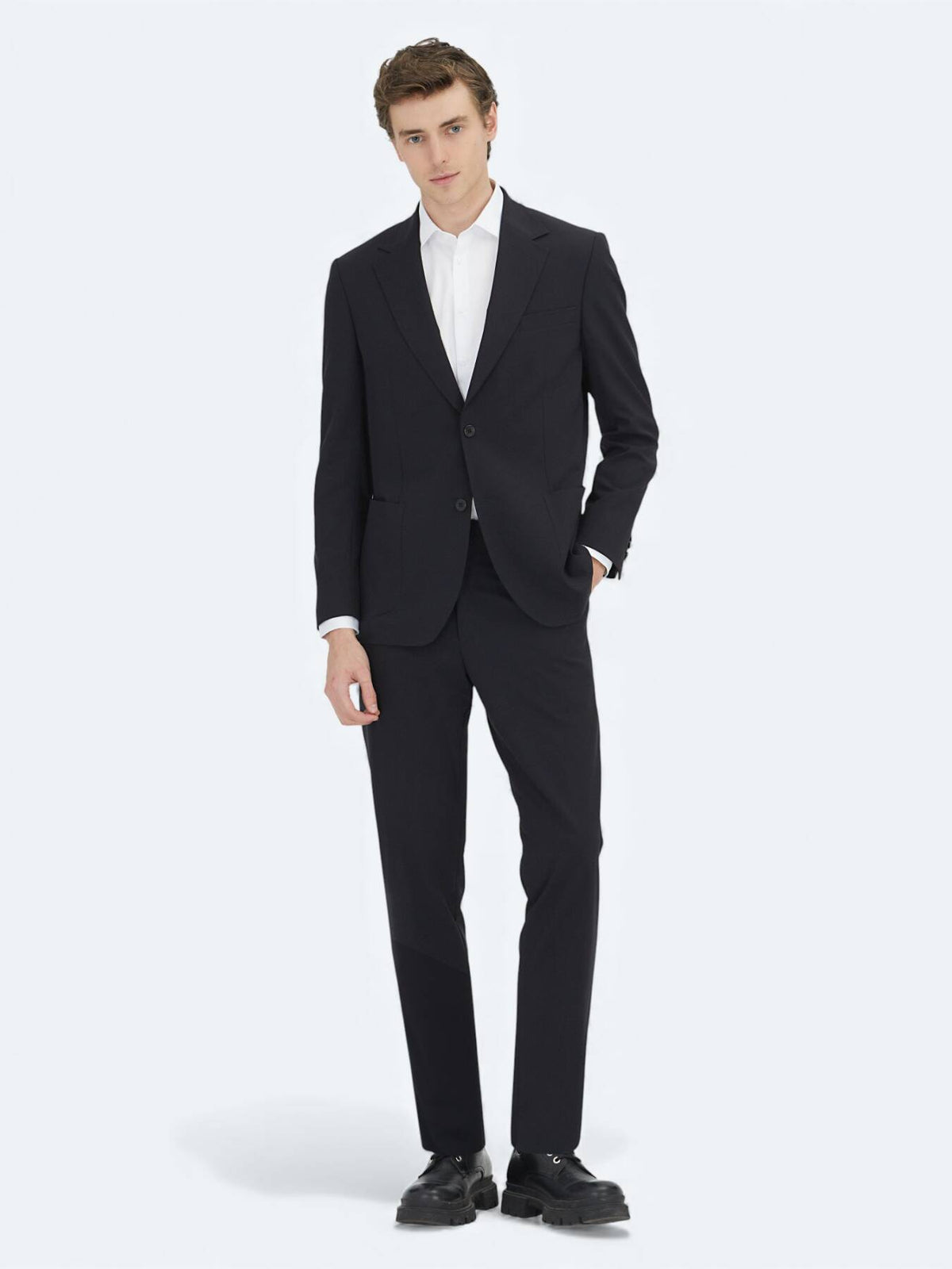 Schwarzer schlichter Anzug, Modern Fit