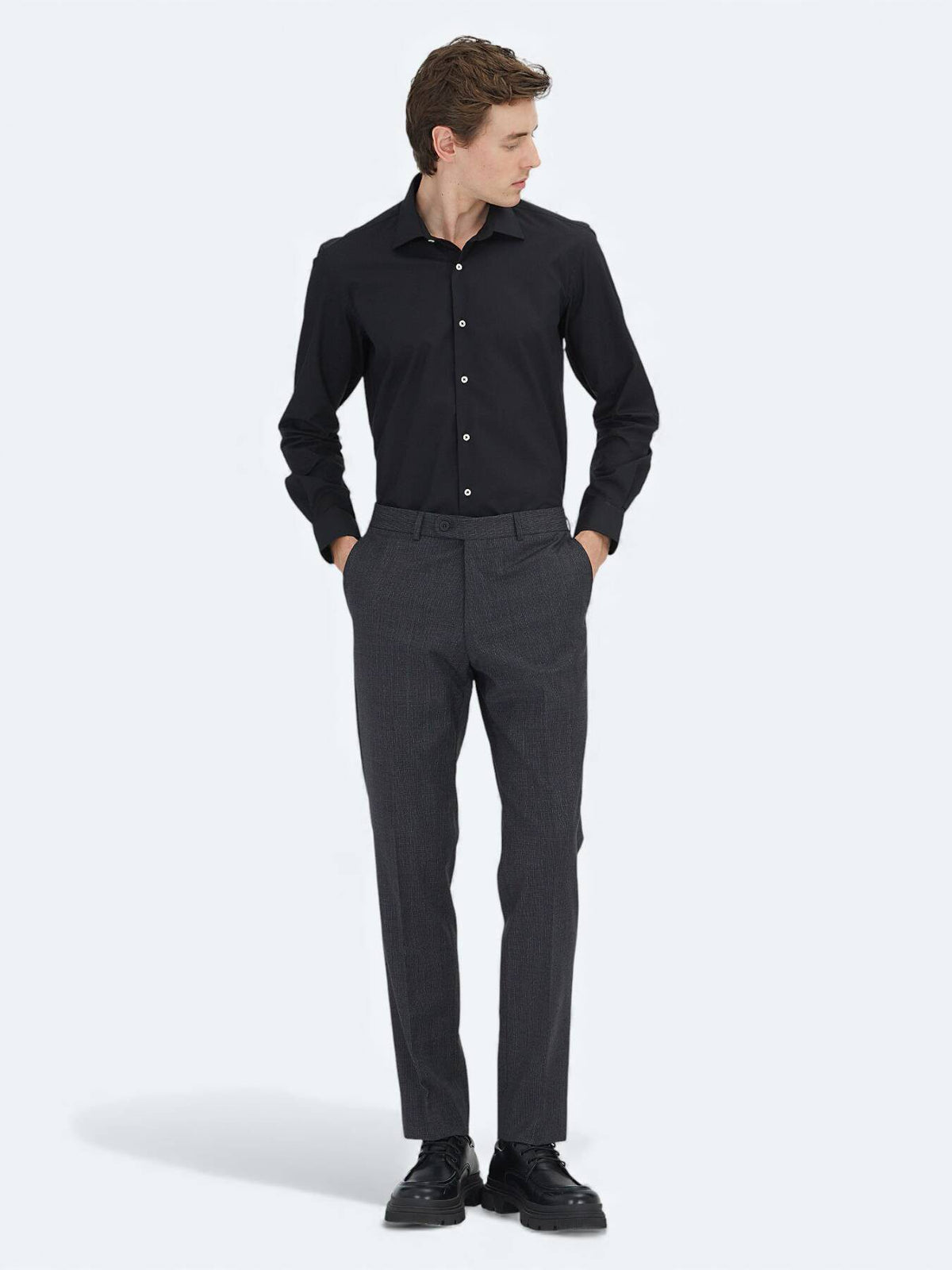 Schwarzes Regular Fit Baumwollhemd