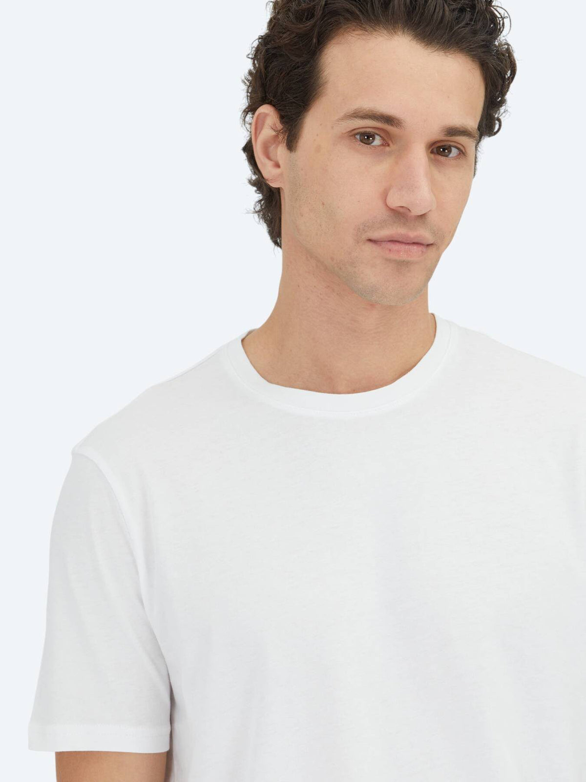 Weißes schlichtes Rundhals T-Shirt 100% Baumwolle