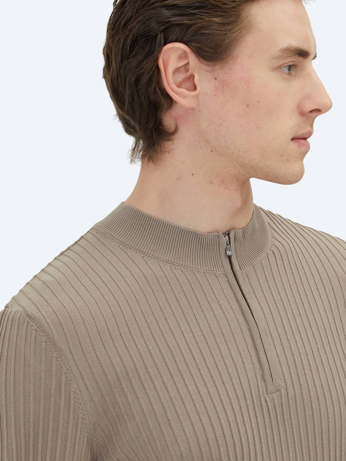 Sweatshirt aus hellem Nerz-Strickwaren