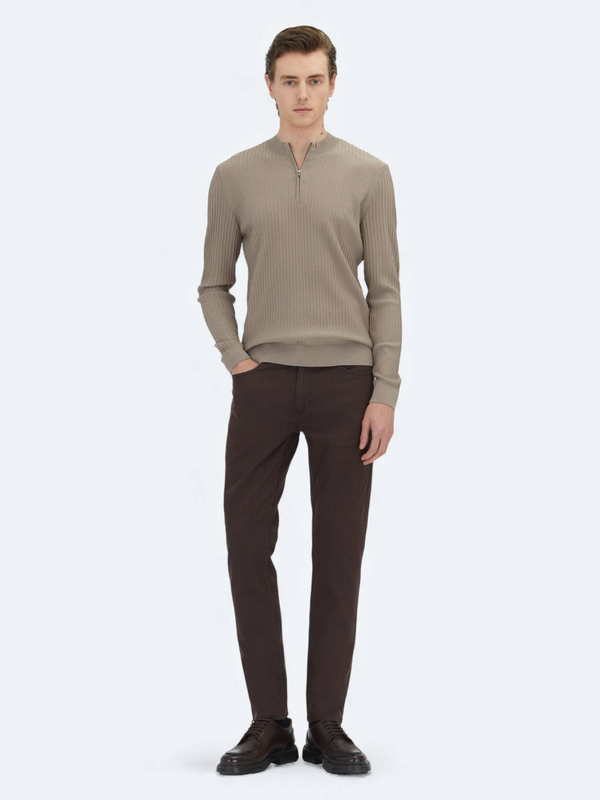 Sweatshirt aus hellem Nerz-Strickwaren