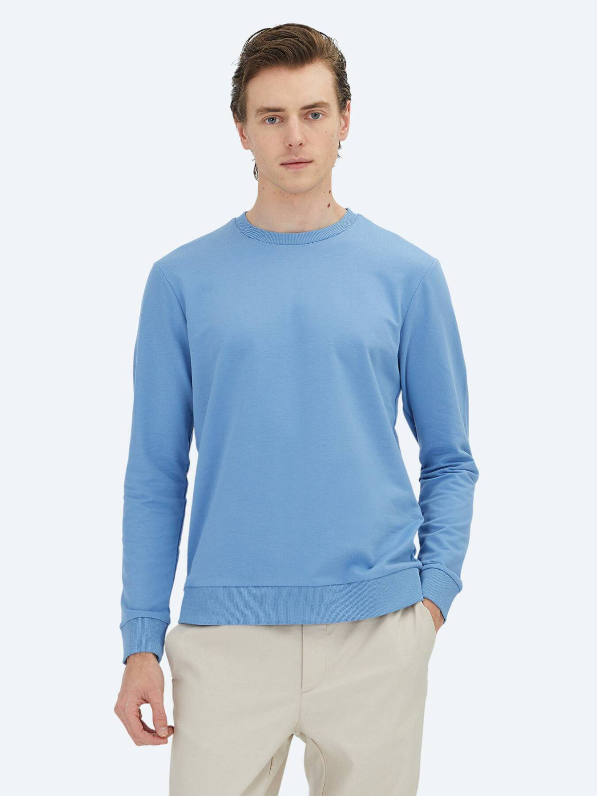 Blaues Sweatshirt mit Rundhalsausschnitt