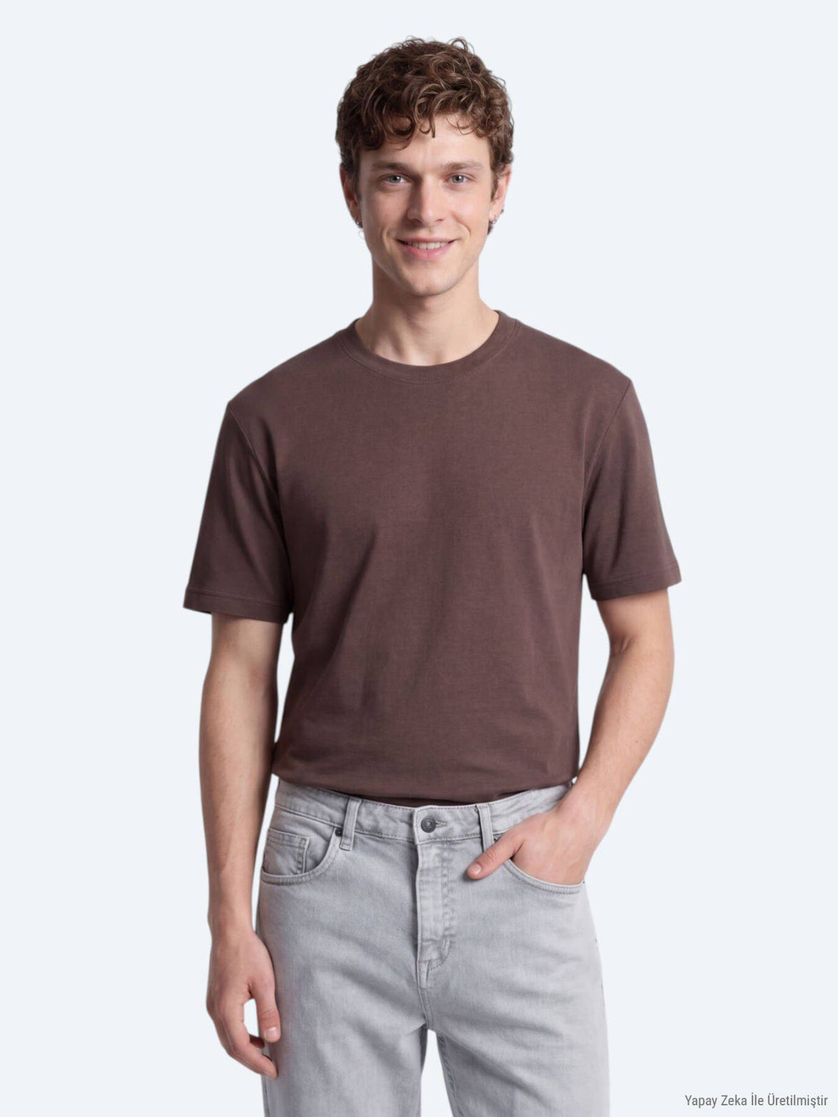 Braunes schlichtes T-Shirt