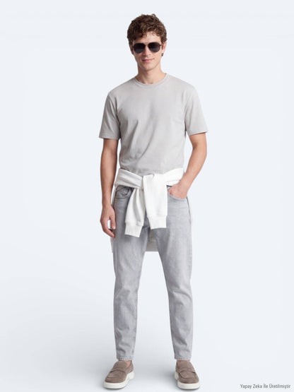 Steinfarbiges Basic T-Shirt