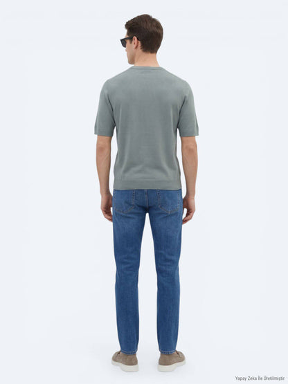 Petrolblaue Strickmode