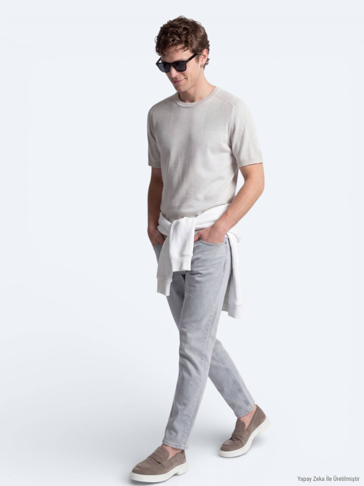 Helles Beige Strickwaren