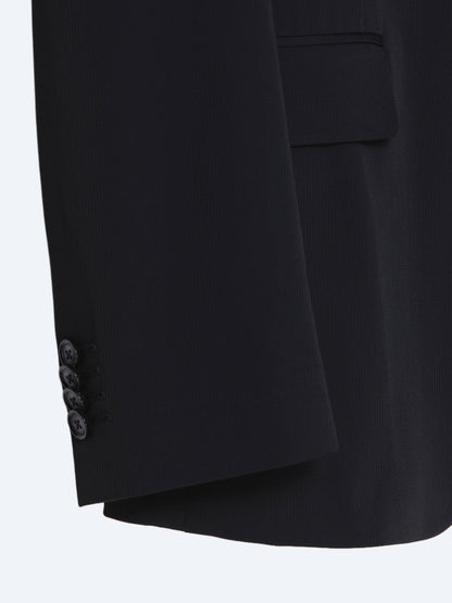 Schwarzer gestreifter Anzug modern fit