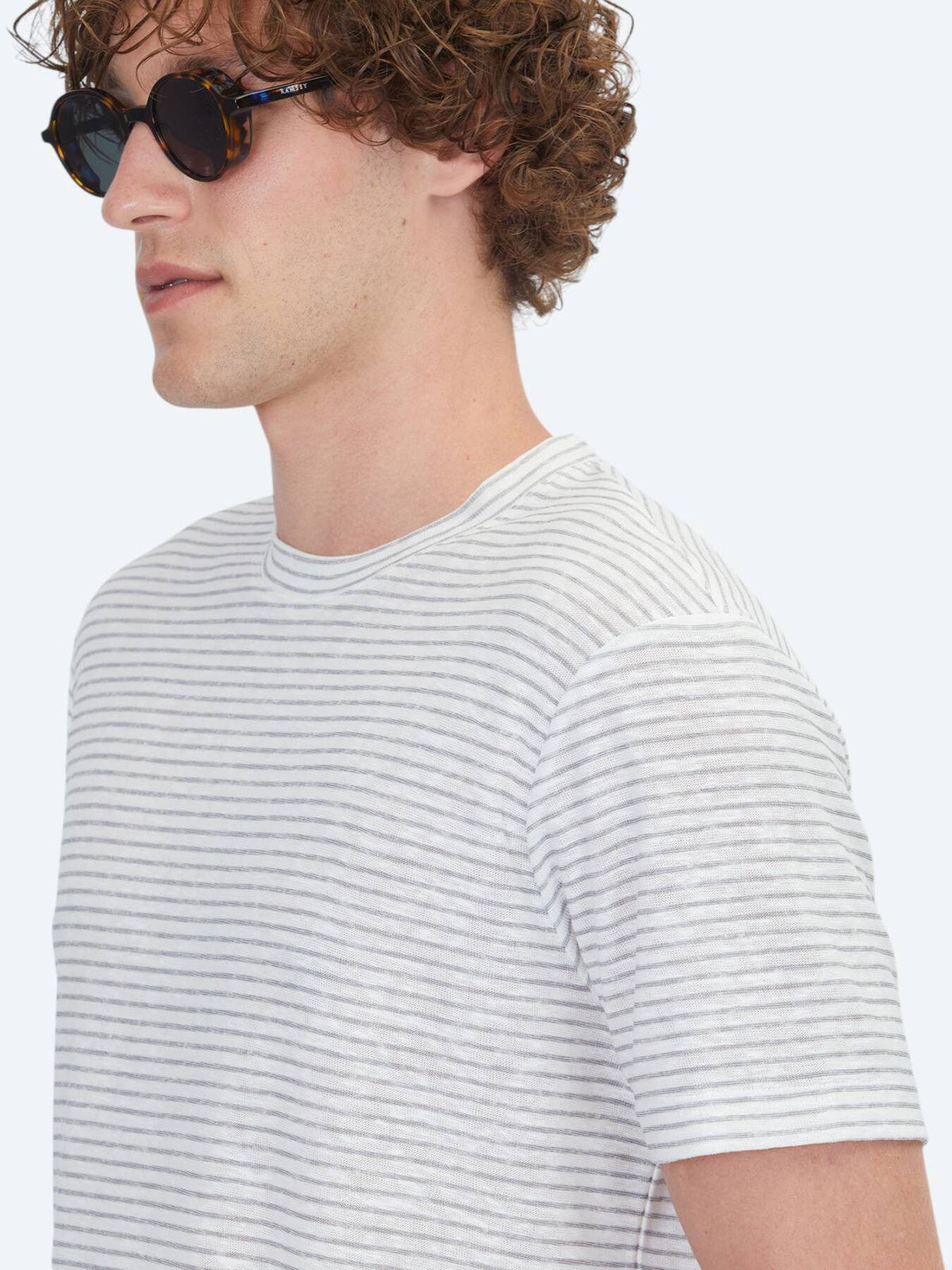Grau Gestreiftes 100% Leinen T-Shirt