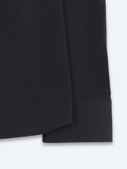 Schwarzes schlichtes Regular Fit Strickshirt