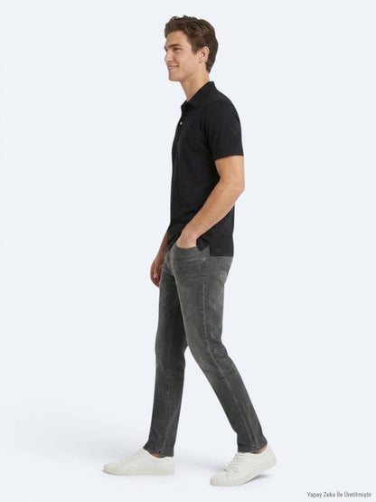 Schwarzes Baumwoll-Misch-T-Shirt