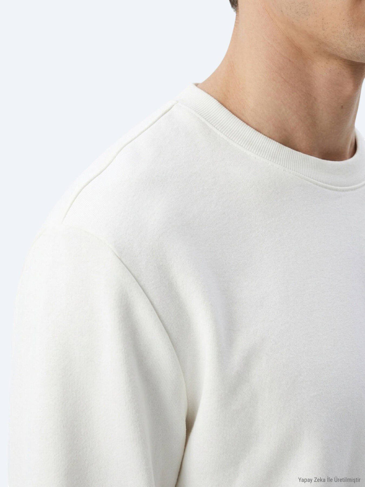 Weißes schlichtes Sweatshirt