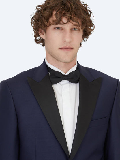 Saks Schlichtes Slim Fit Tuxedo aus Velours