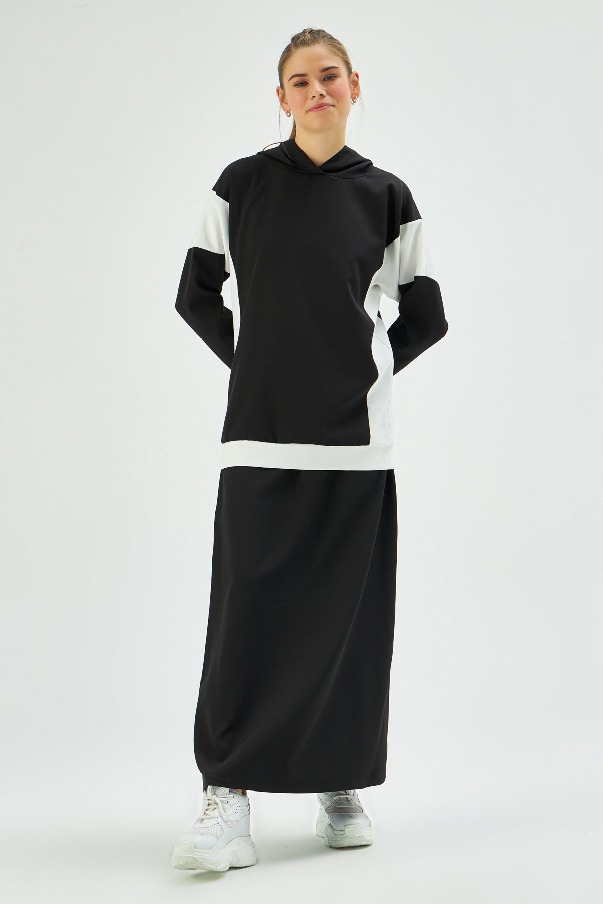 MUNI MUNI - Hoodie & Skirt Set - Black