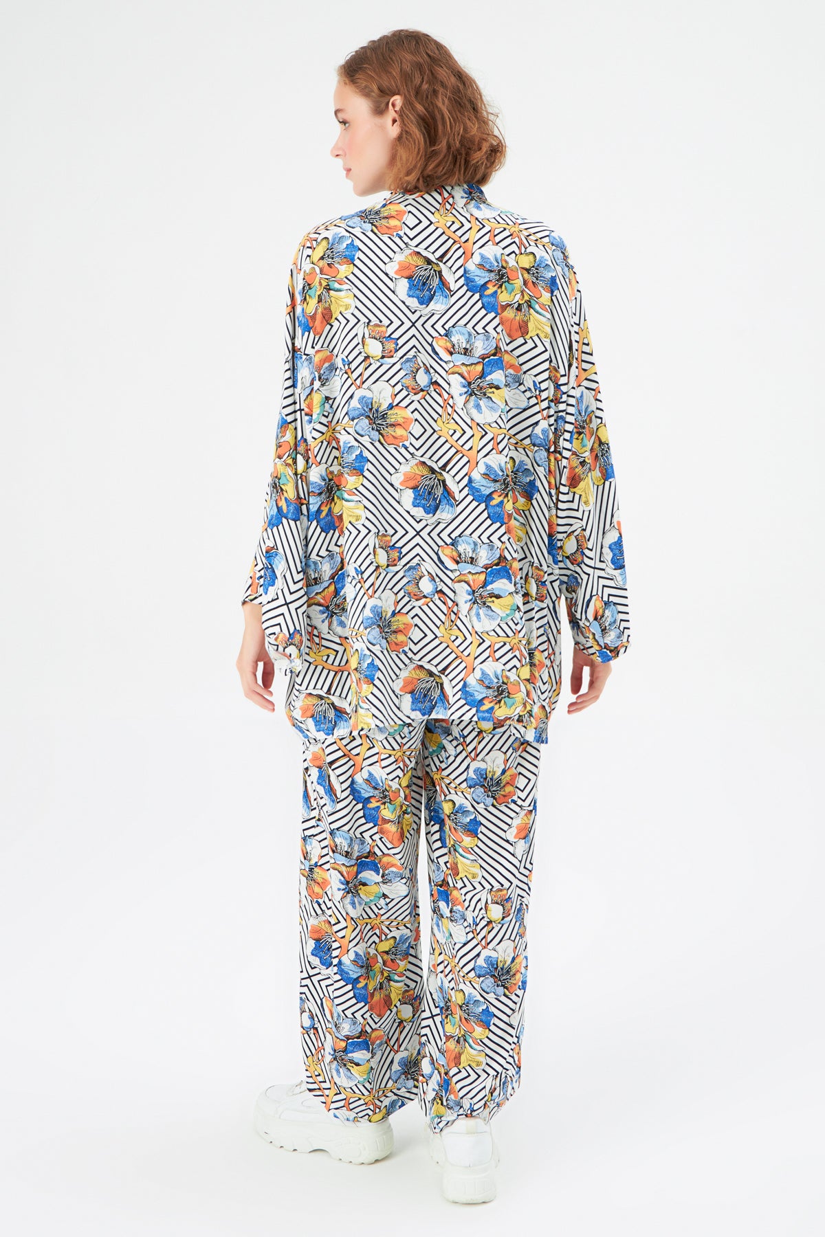 MUNI MUNI - Printed Kimono Top - ecru blue