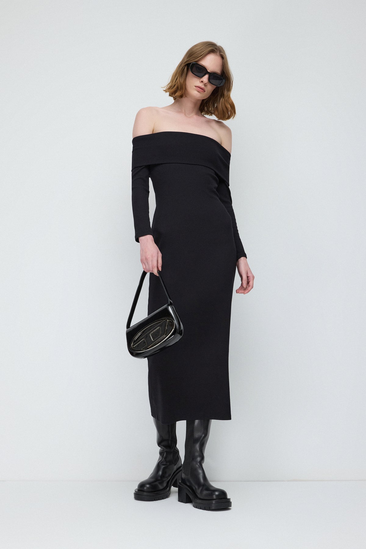 Schulterfreies Midikleid