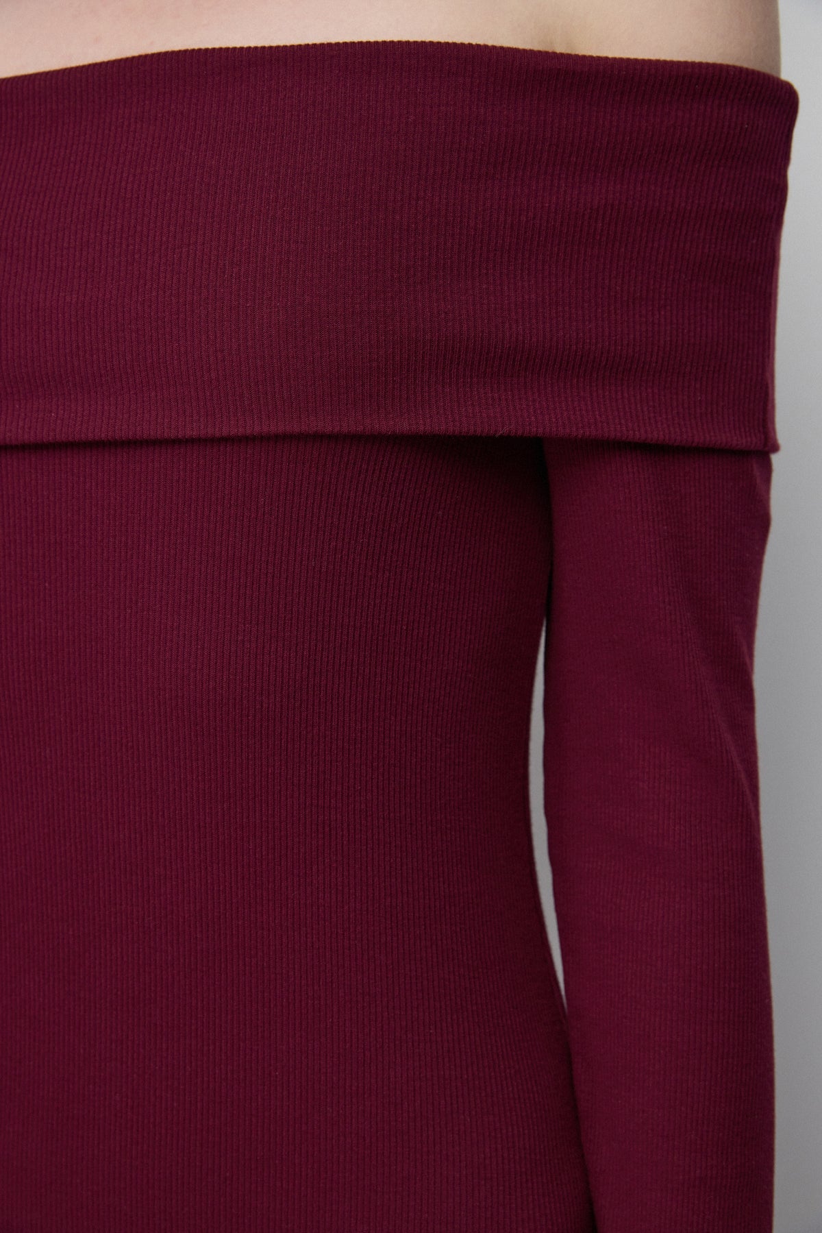 Schulterfreies Cord-Midikleid