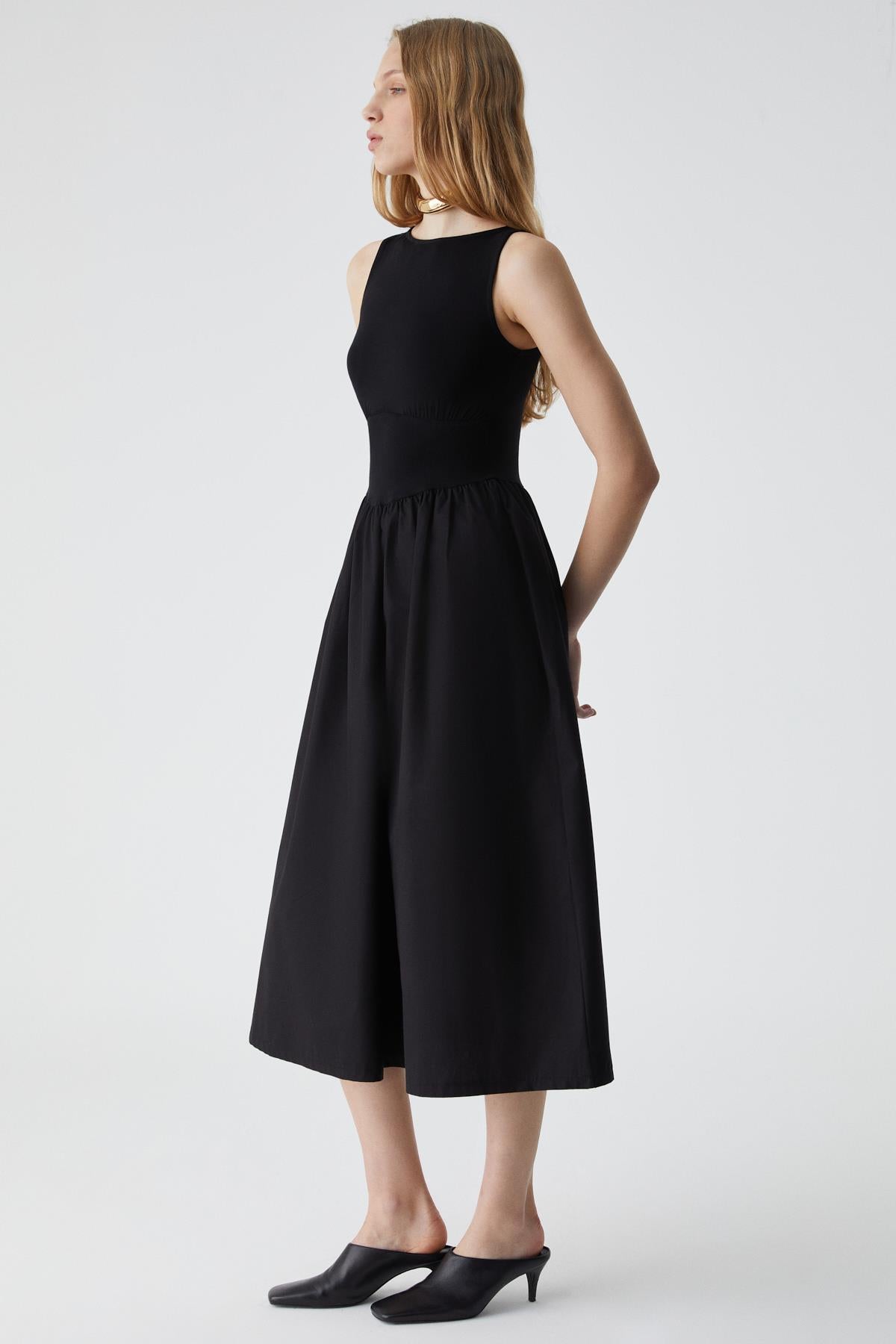 AIRE Damen Ärmelloses Kleid gefüttert
