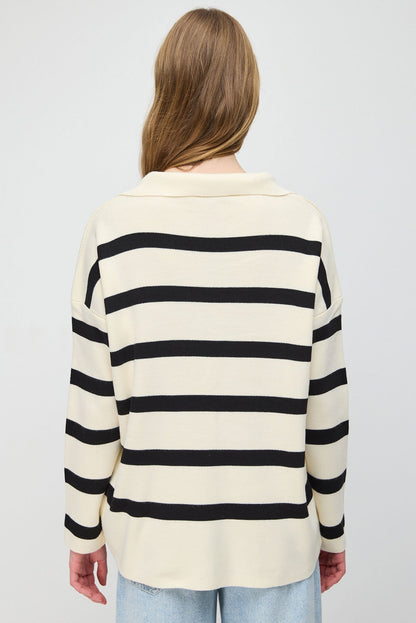 Gestreifter Strickpullover