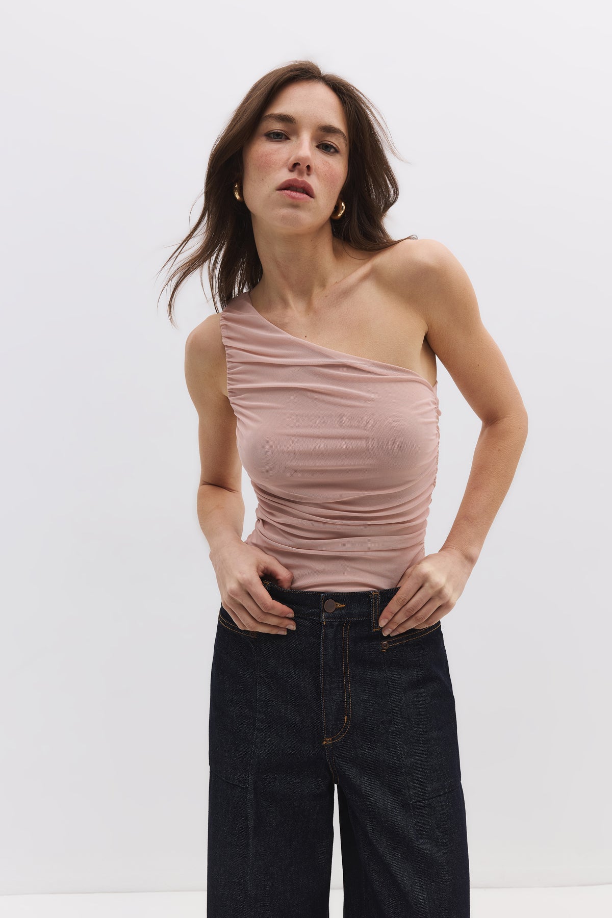 Asymmetrischer Body mit Druckknöpfen
