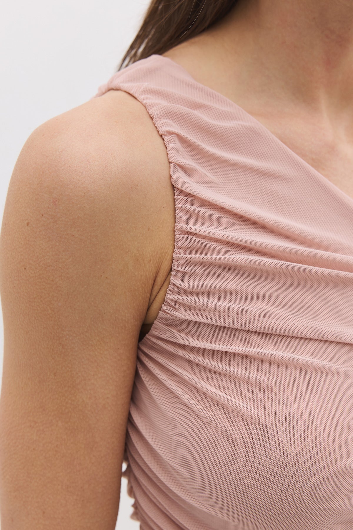 Asymmetrischer Body mit Druckknöpfen