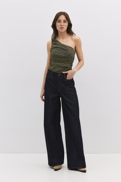 Asymmetrischer Body mit Druckknöpfen