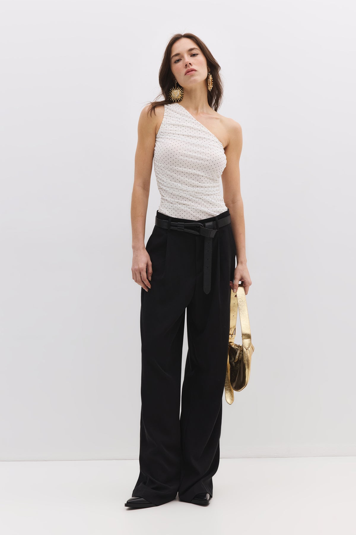 Asymmetrischer Body mit Druckknöpfen